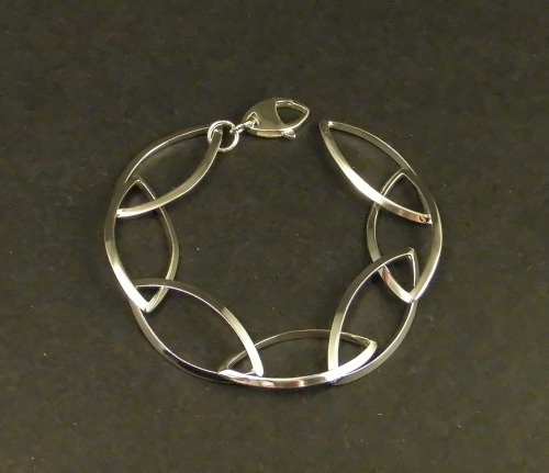 Almond Link bracelet 